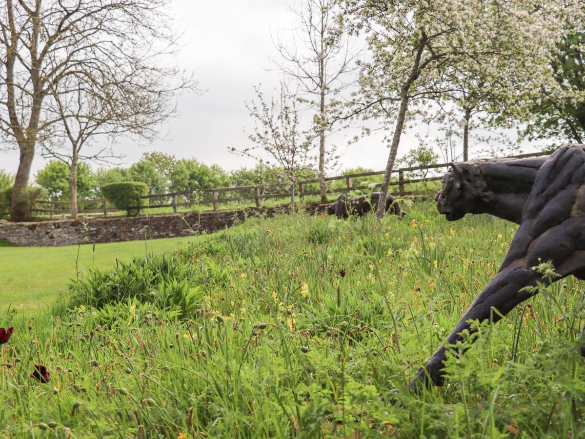 فيلا بورتون أُنذ ووترفي Foxhill Farm Barn المظهر الخارجي الصورة